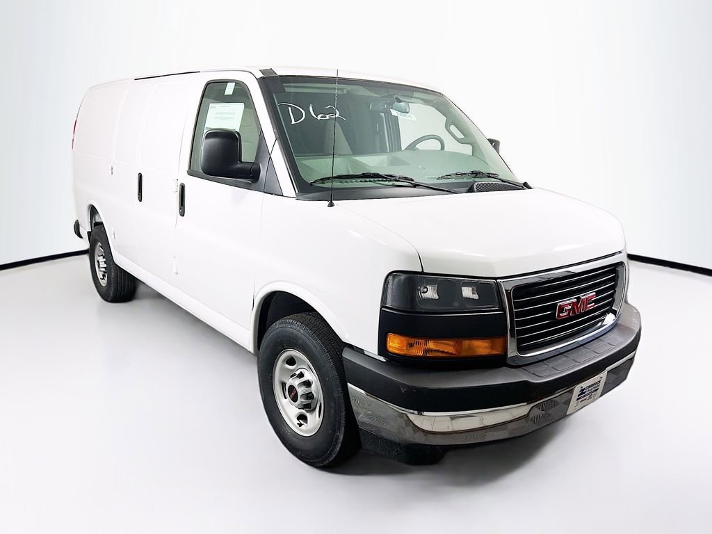 2026 GMC Savana 3500's photo