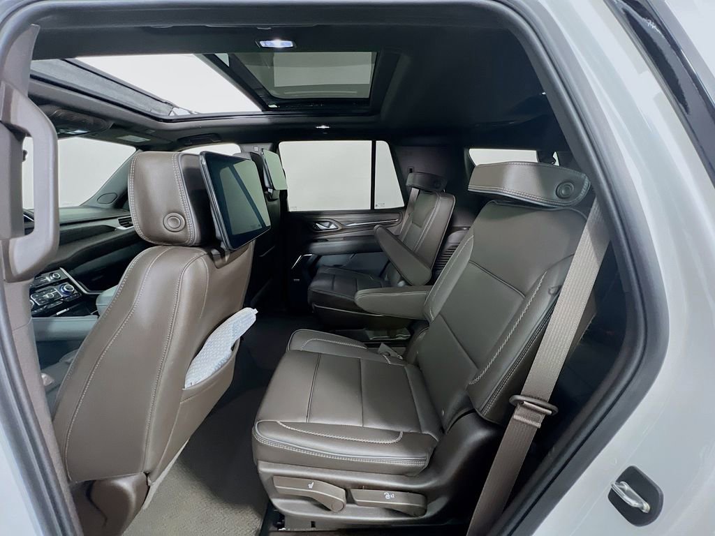2024 GMC Yukon Denali - Photo 25