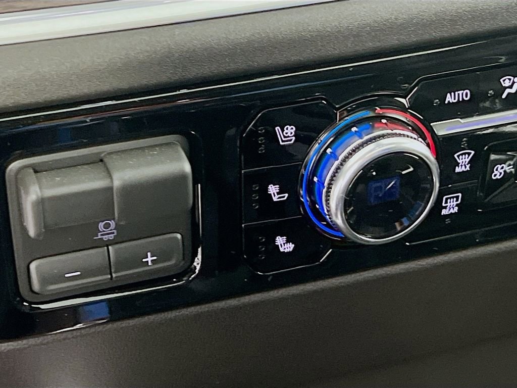 2026 GMC Sierra 1500 SLT - Photo 19