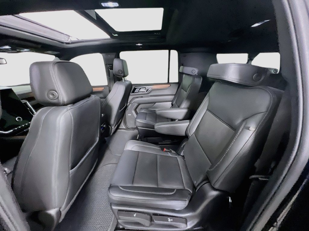 2025 GMC Yukon XL Denali - Photo 24