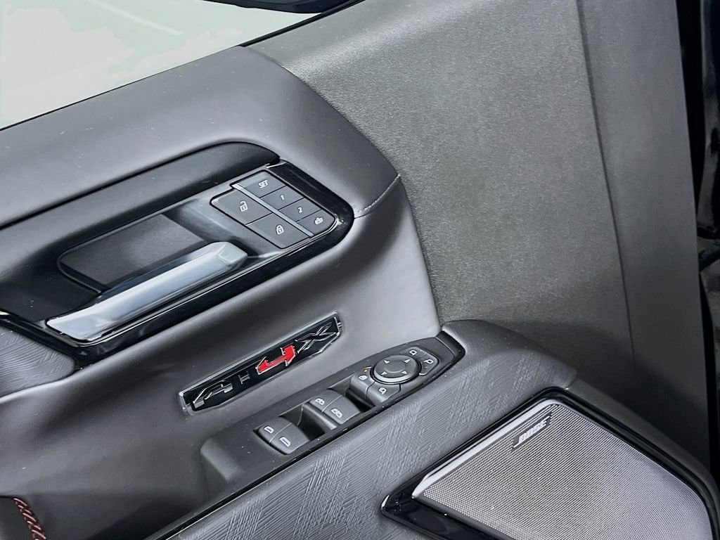 2026 GMC Sierra 1500 AT4X - Photo 17