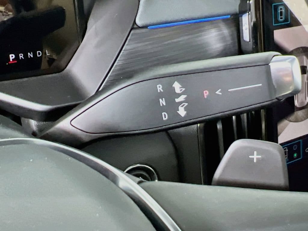 2026 GMC Acadia AT4 - Photo 14