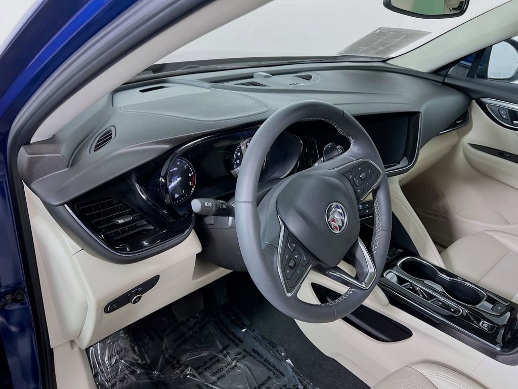 2023 Buick Envision Essence - Photo 8