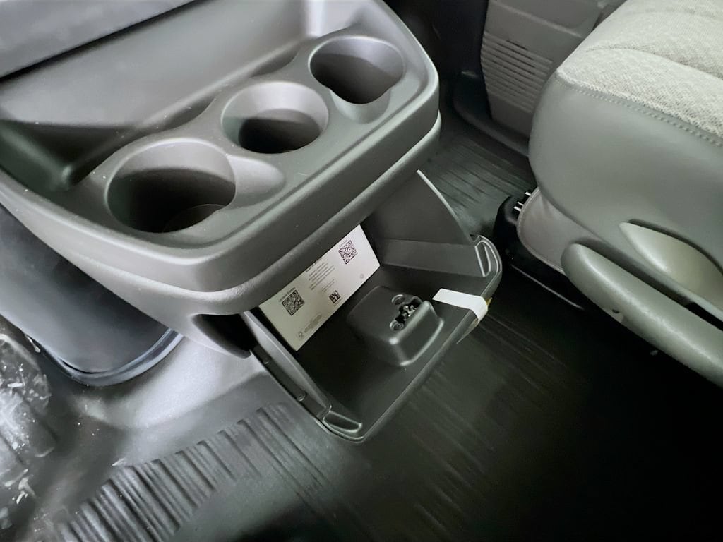 2026 GMC Savana Cargo Work Van - Photo 17