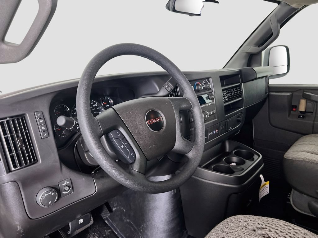 2025 GMC Savana Cargo Work Van - Photo 6