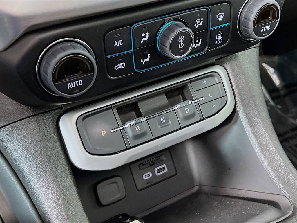 2023 GMC Acadia SLE - Photo 15