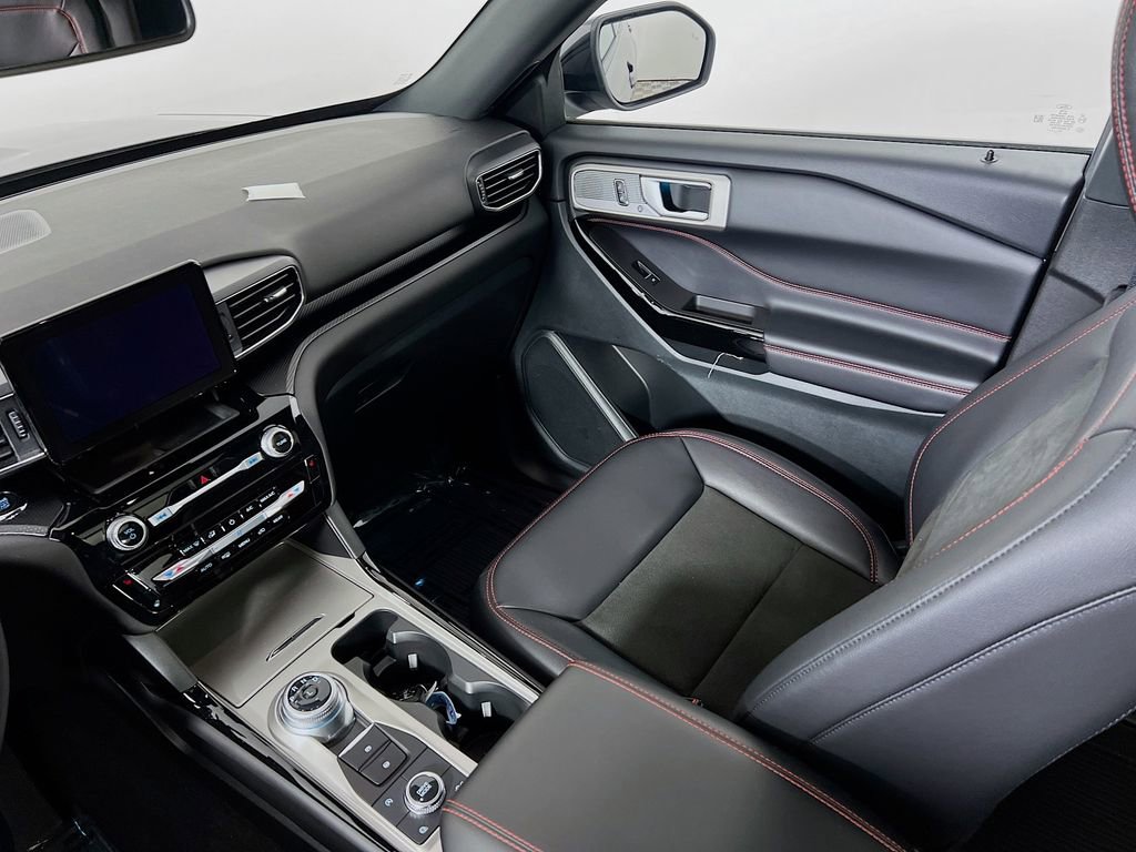 2023 Ford Explorer ST-LINE - Photo 23