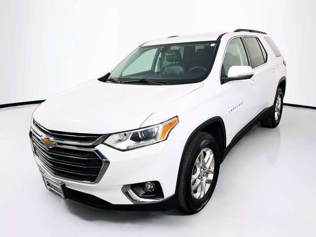 2021 Chevrolet Traverse Leather photo 3