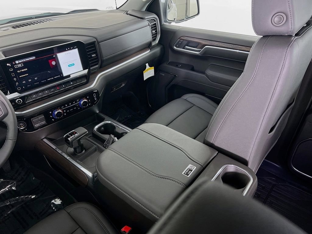 2026 GMC Sierra 1500 SLT - Photo 23