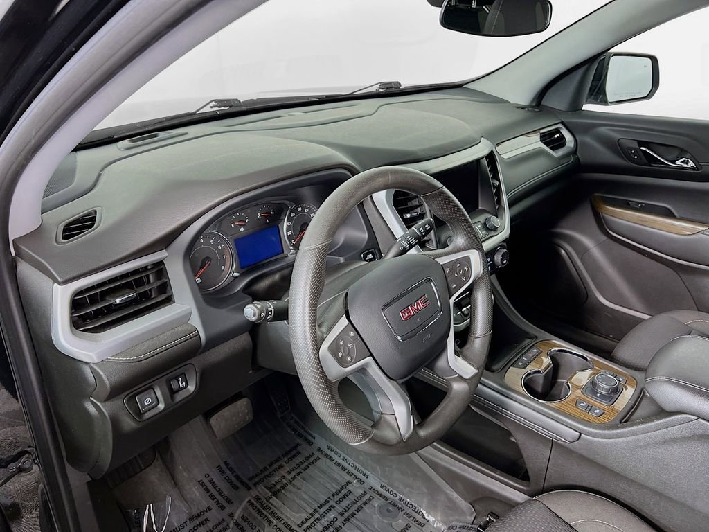 2023 GMC Acadia SLE - Photo 8