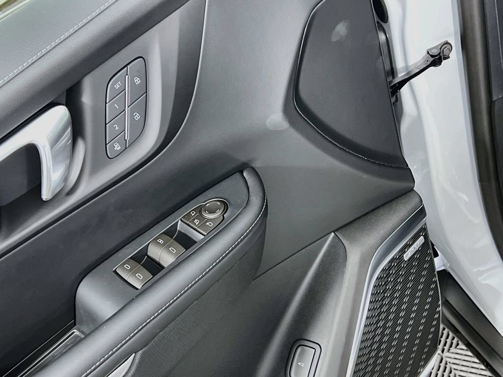 2026 Buick Enclave Preferred - Photo 16