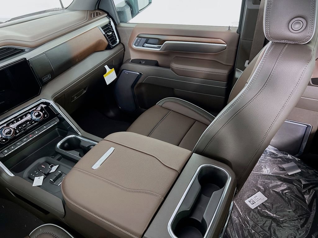 2026 GMC Sierra 3500HD Denali - Photo 23