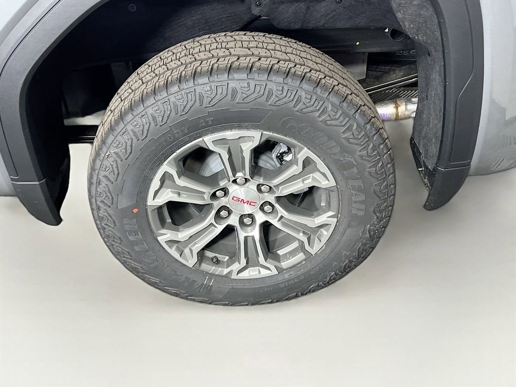 2026 GMC Sierra 1500 SLE - Photo 26