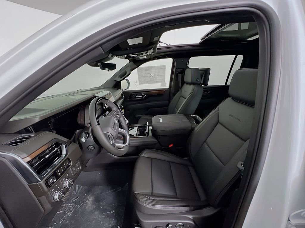 2026 GMC Yukon XL Denali - Photo 21