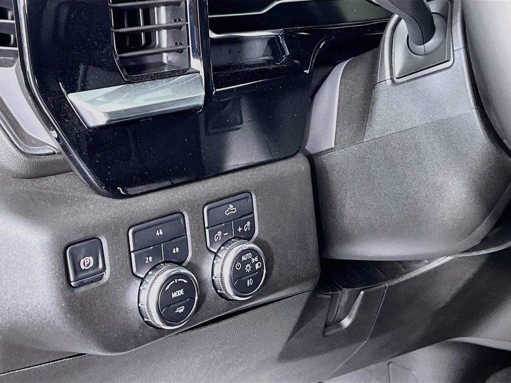 2025 GMC Sierra 2500HD SLE - Photo 9