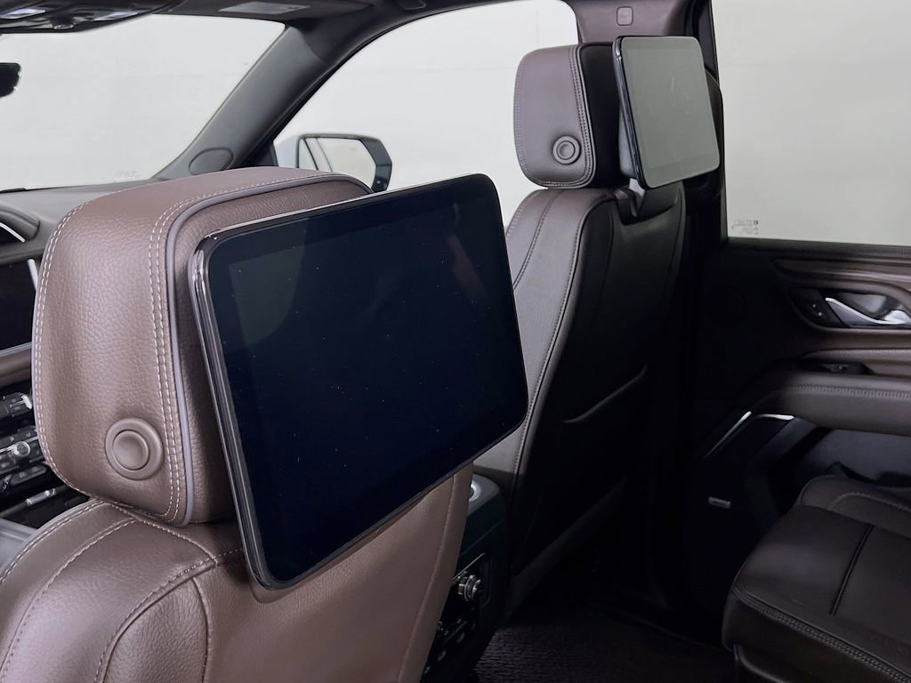 2024 GMC Yukon Denali - Photo 27