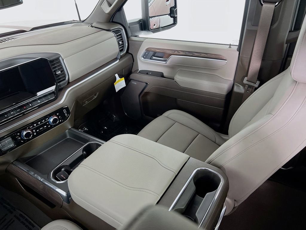 2026 GMC Sierra 3500HD SLT - Photo 21