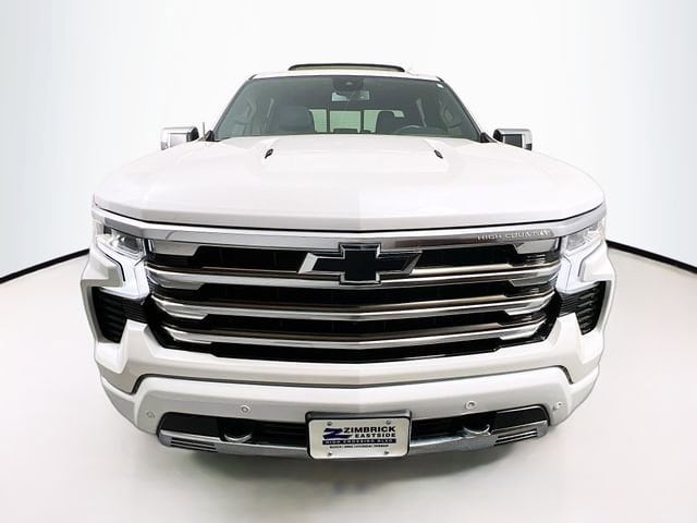 Certified 2022 Chevrolet Silverado 1500 High Country with VIN 1GCUDJEL3NZ515379 for sale in Madison, WI