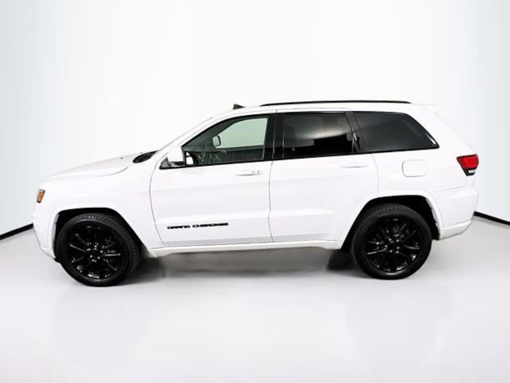 Used 2018 Jeep Grand Cherokee Altitude 4x4 SUV