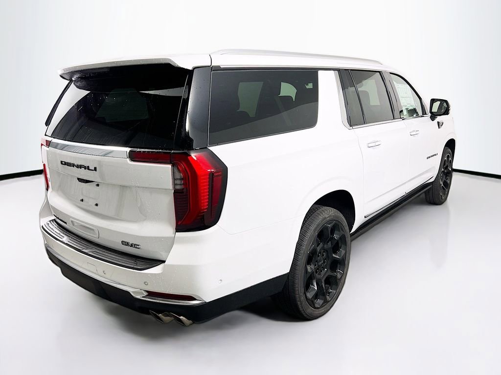 2026 GMC Yukon XL Denali - Photo 7