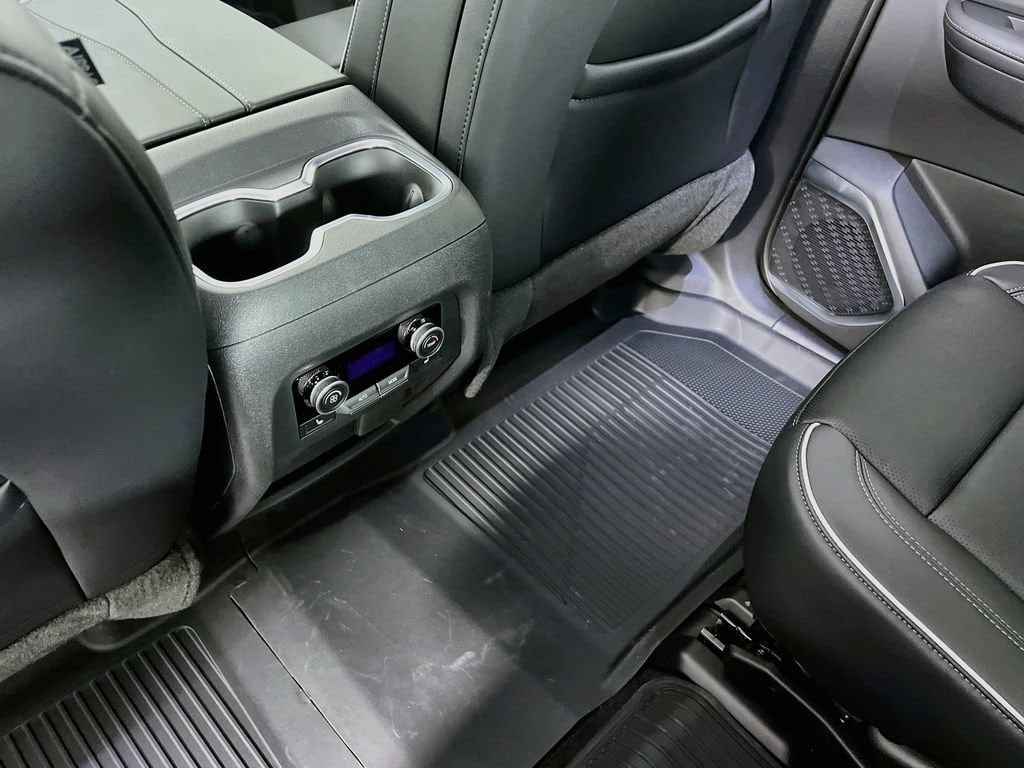 2026 Buick Enclave Avenir - Photo 25