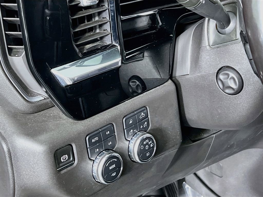 2023 GMC Sierra 1500 SLT - Photo 8