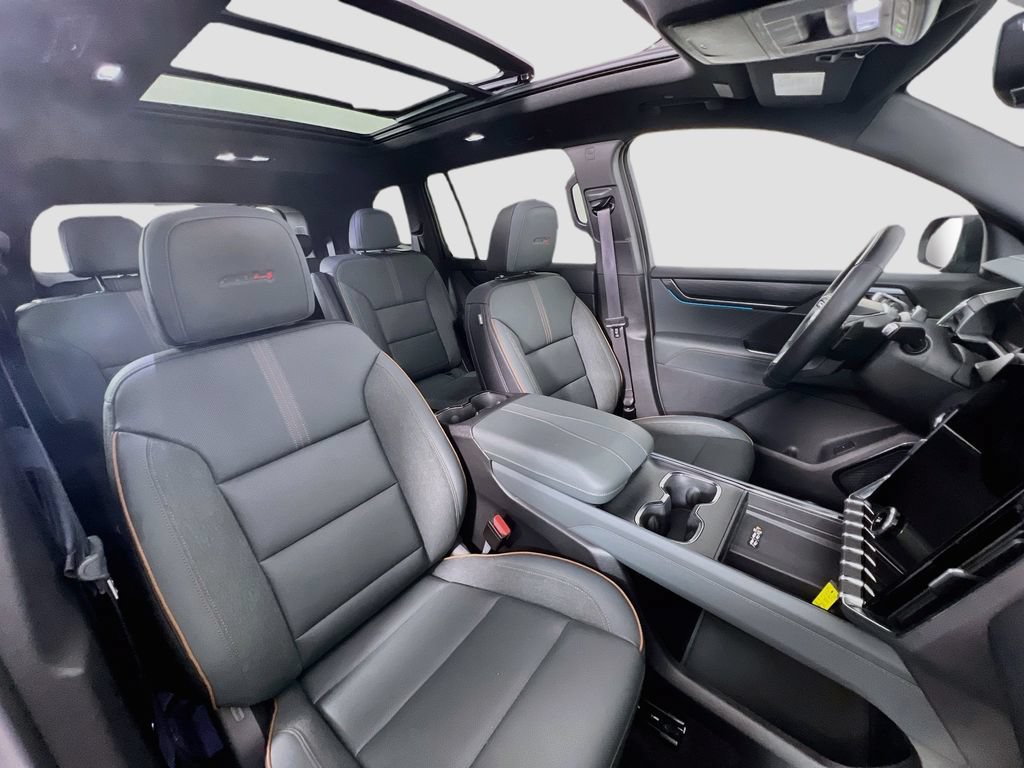 2025 GMC Acadia AT4 - Photo 31