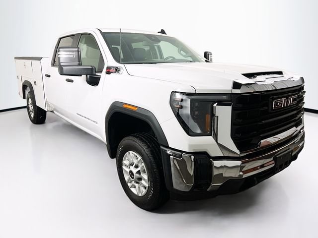 2025 GMC Sierra 2500HD Pro's photo