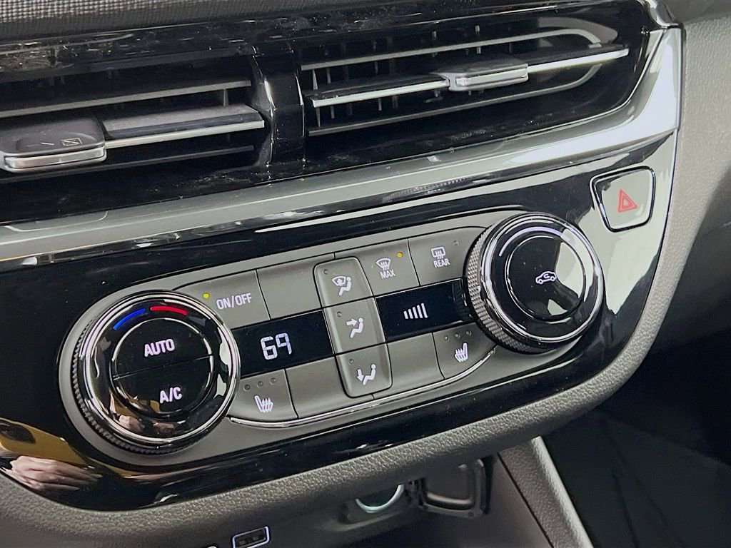 2026 Buick Envista Sport Touring - Photo 12