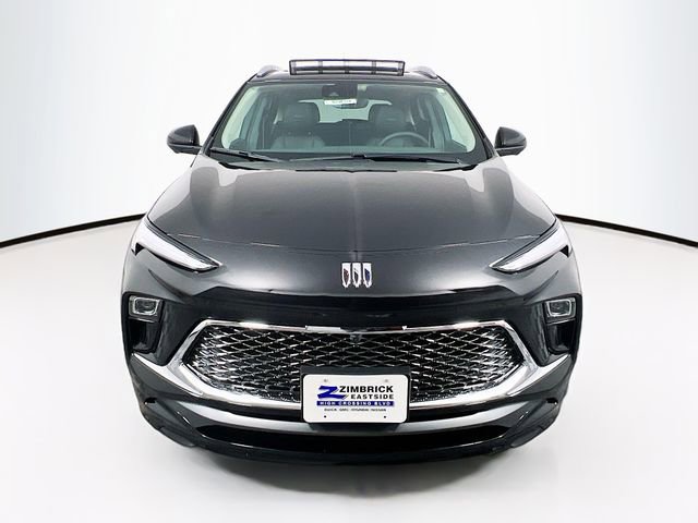 2025 Buick Encore GX Avenir photo 2
