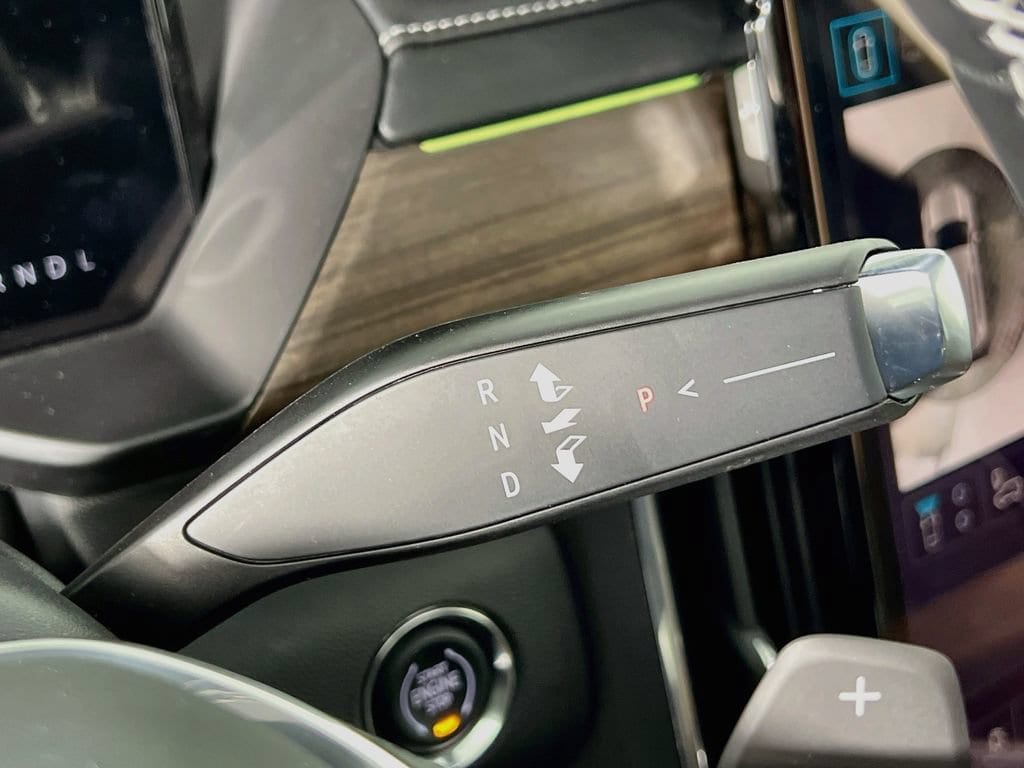 2026 GMC Acadia Denali Ultimate - Photo 15