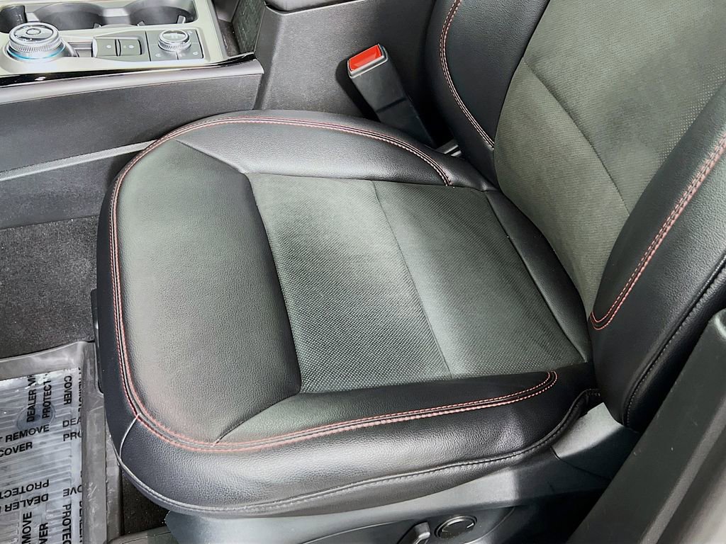 2023 Ford Explorer ST-LINE - Photo 18