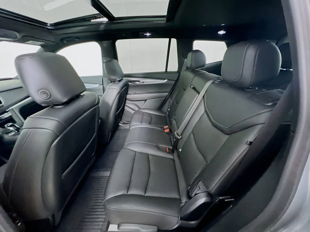 2024 Cadillac XT6 Luxury - Photo 25