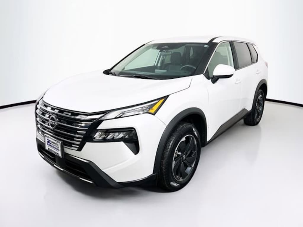 Used 2024 Nissan Rogue SV