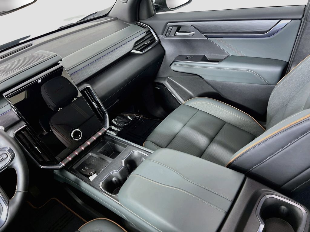 2024 GMC Acadia AT4 - Photo 24