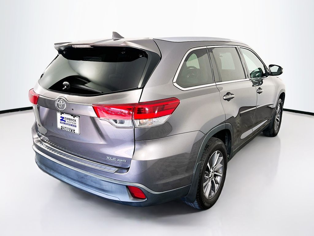 2019 Toyota Highlander XLE - Photo 7