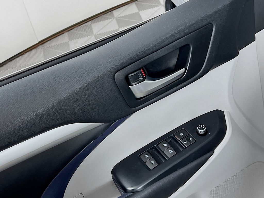 2019 Toyota Highlander XLE - Photo 18