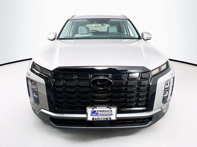 2025 Hyundai Palisade SEL photo 2
