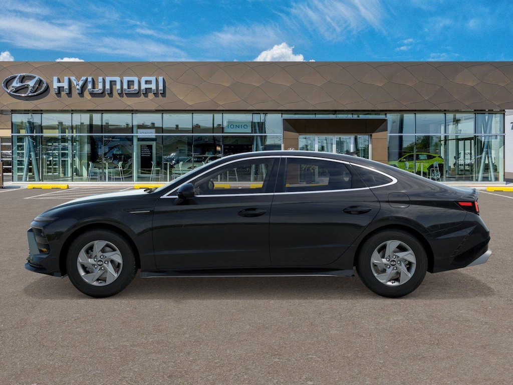 New 2026 Hyundai Sonata SE Sedan