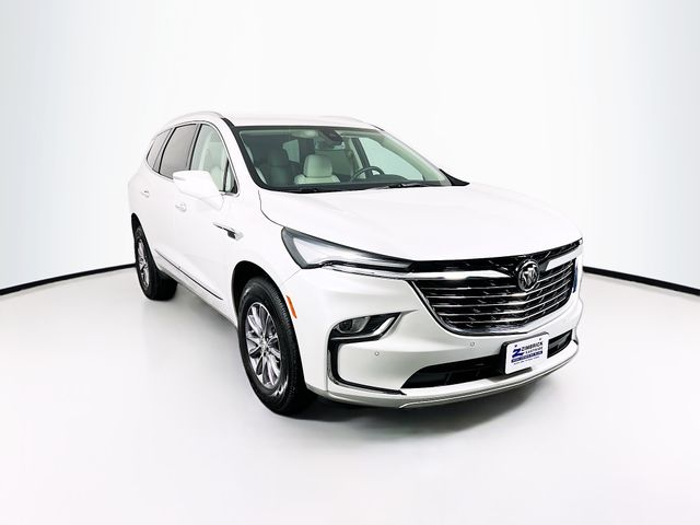 2024 Buick Enclave Essence's photo