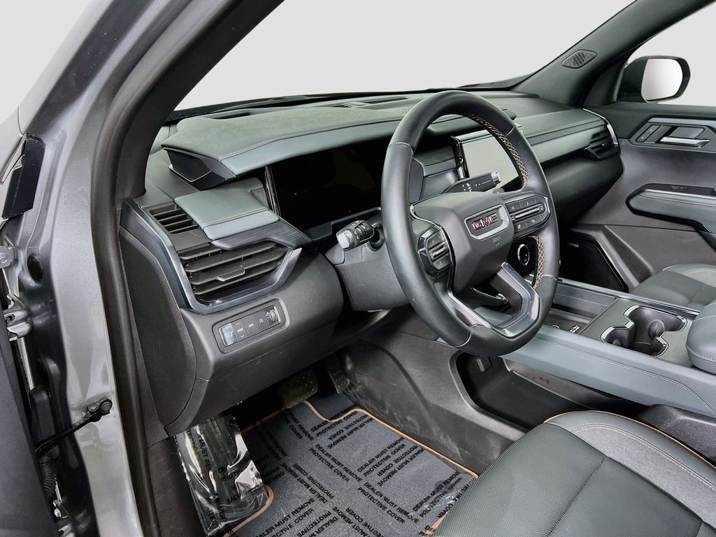 2024 GMC Acadia AT4 - Photo 8