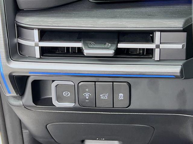 2026 Hyundai Santa Fe Limited - Photo 9