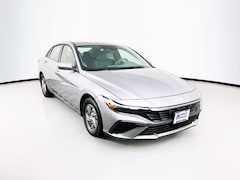 2025 Hyundai Elantra SE Sedan