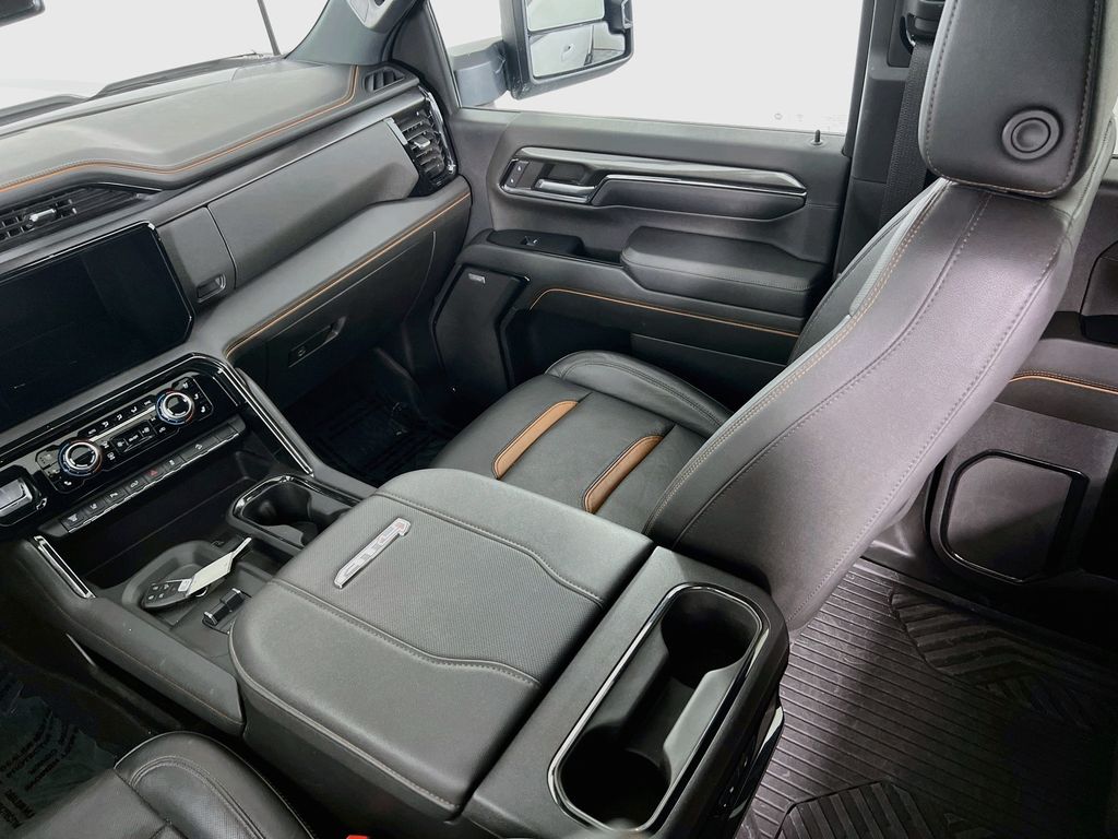 2024 GMC Sierra 2500HD AT4 - Photo 25