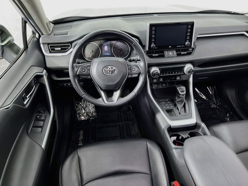 2019 Toyota RAV4 XLE Premium - Photo 21