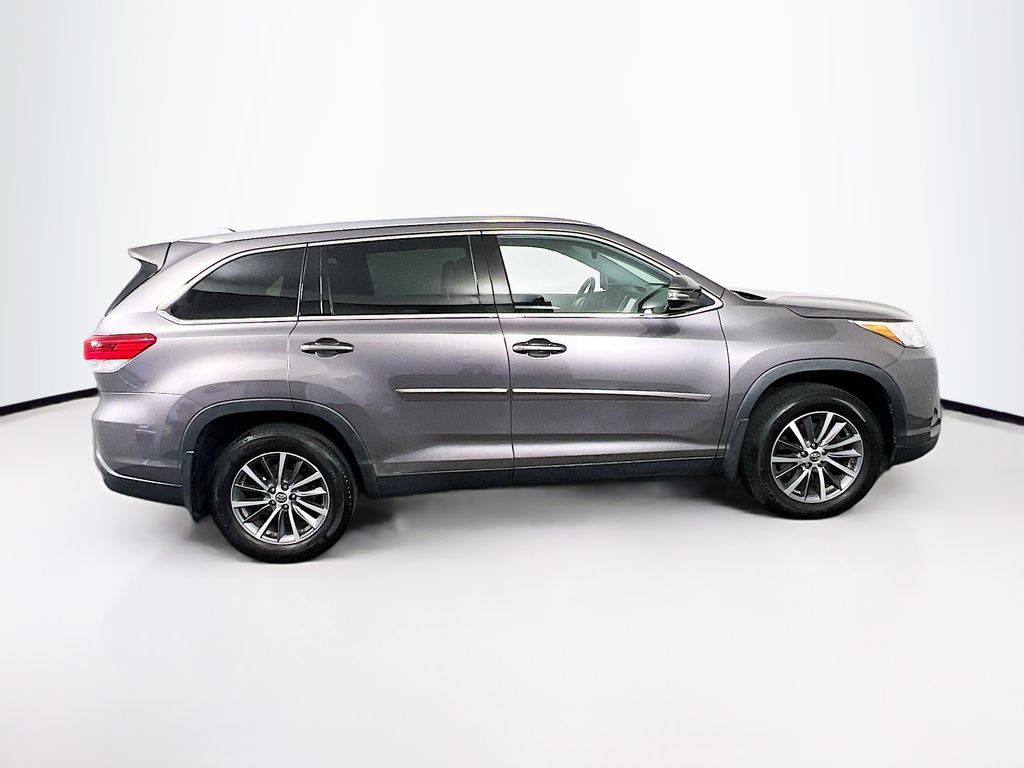 2019 Toyota Highlander XLE - Photo 8