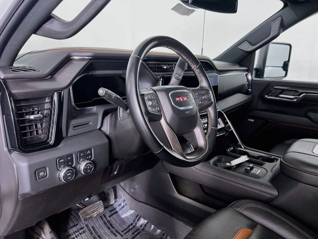 2024 GMC Sierra 2500HD AT4 - Photo 9