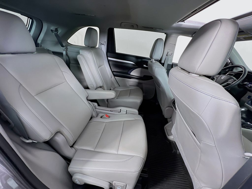 2019 Toyota Highlander XLE - Photo 29
