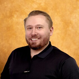 Staff member Chris Hines from ID_474b15ee3542