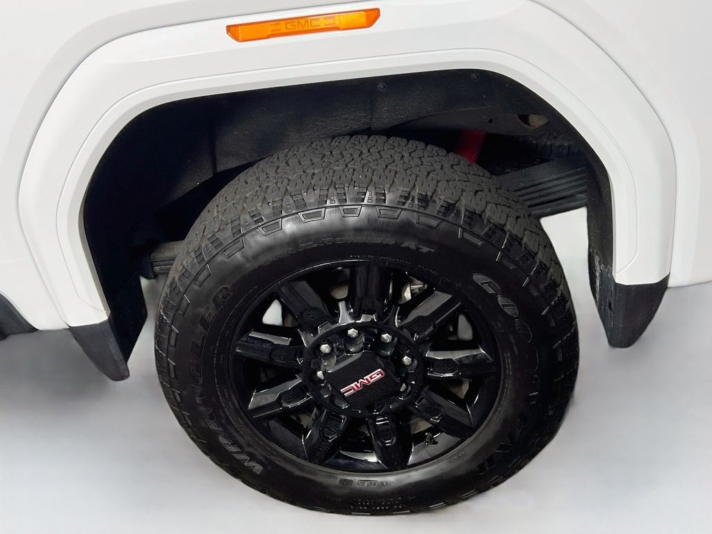 2024 GMC Sierra 2500HD AT4 - Photo 33